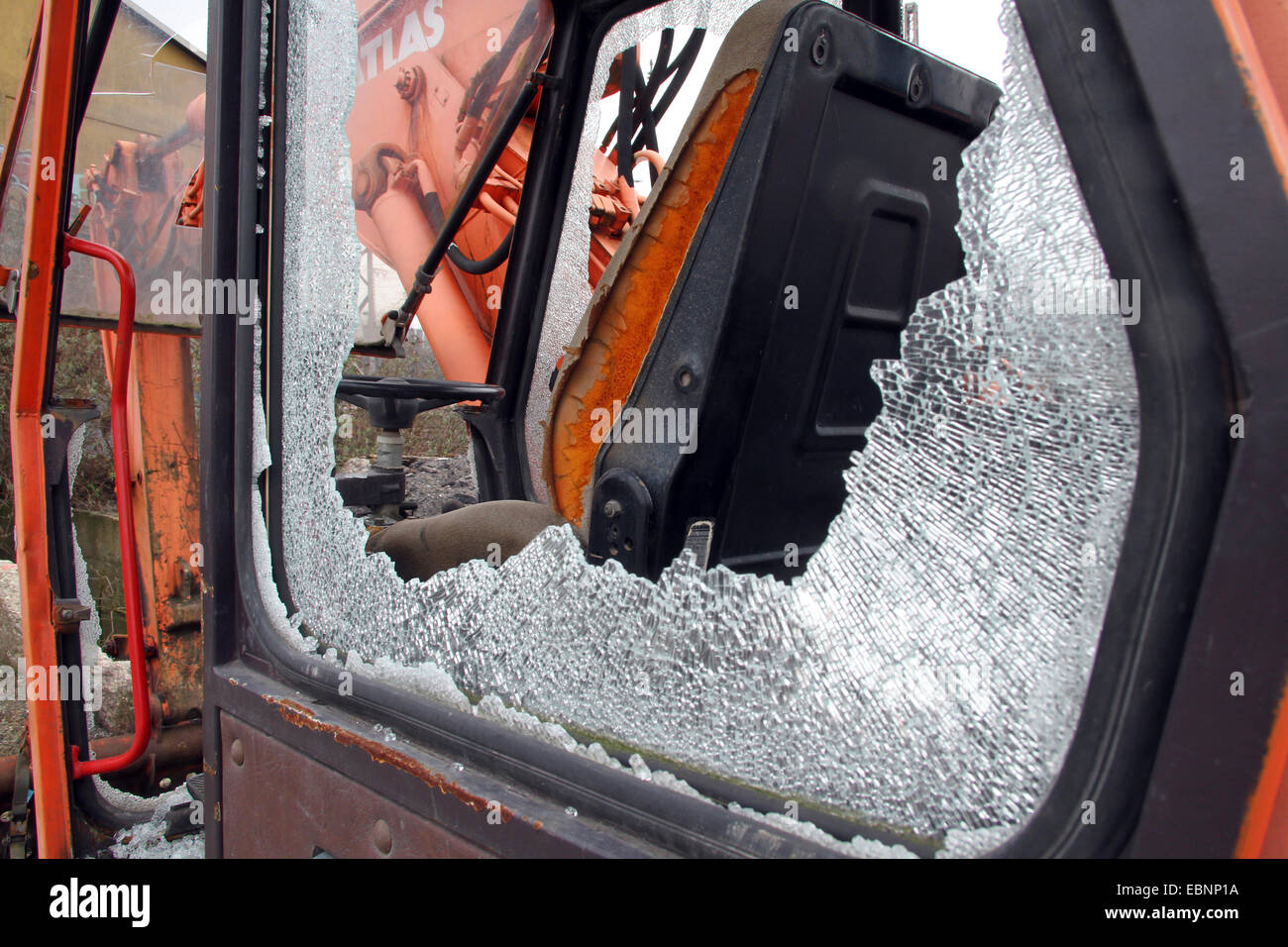 Véhicule de construction vandalisés Banque D'Images