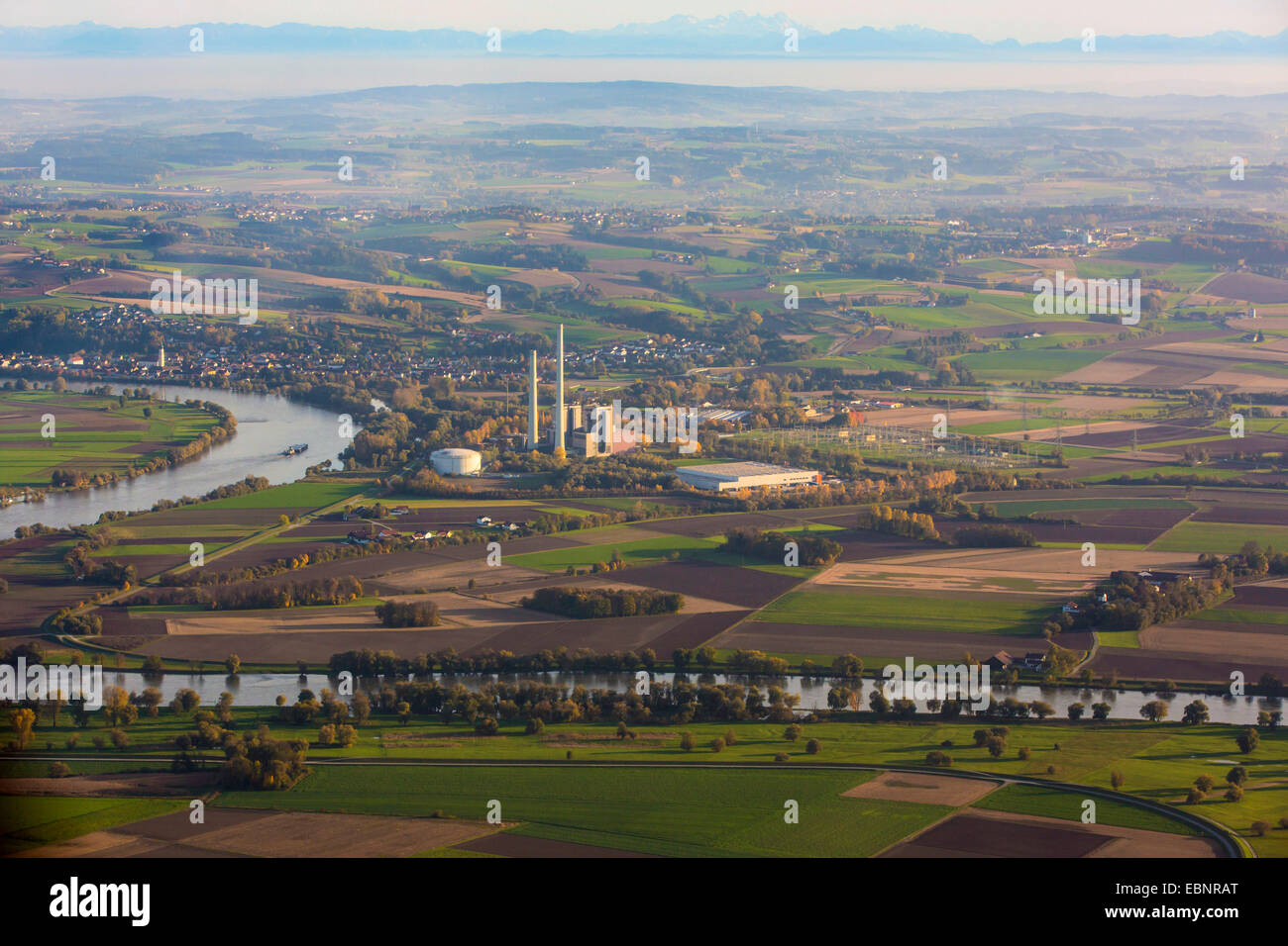 Fermé Pleinting power station au Danube, l'Allemagne, la Bavière, Danube, Vilshofen Banque D'Images