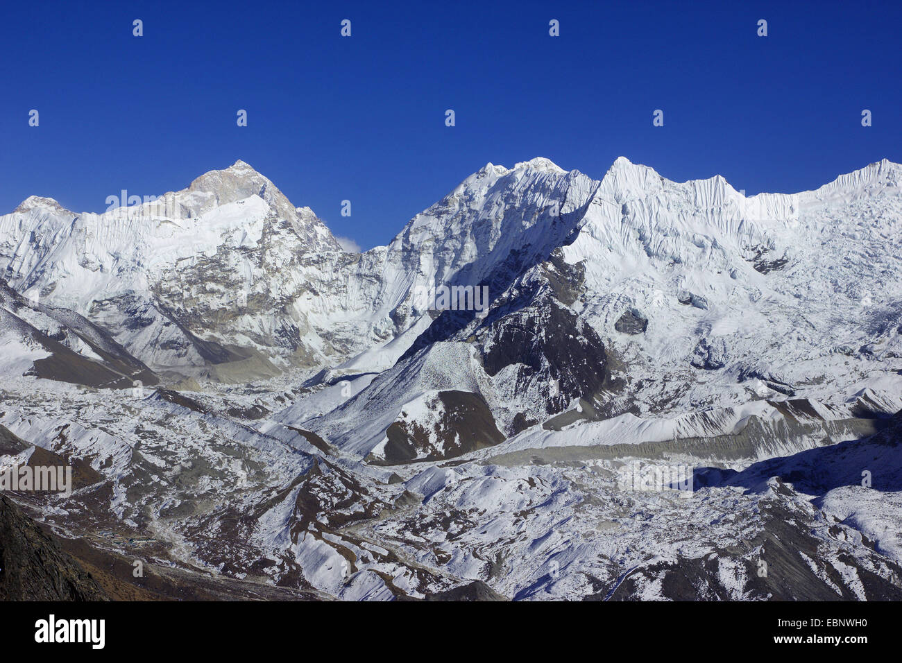 Makalu, Baruntse, vue d'Nangkar Tshang près de Dingboche, Népal, Himalaya, Khumbu Himal Banque D'Images