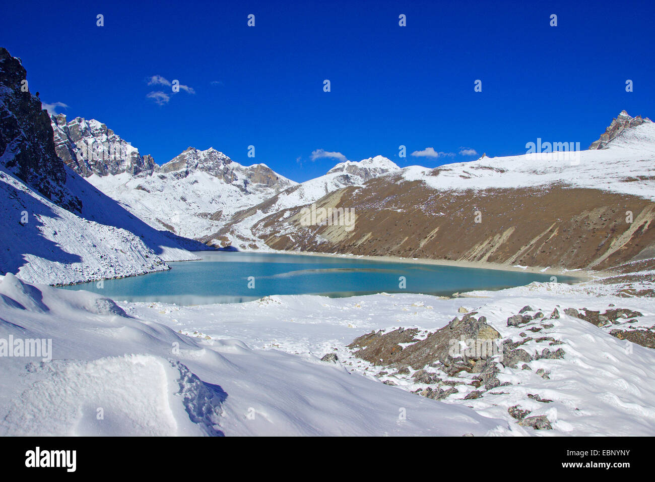 Thonak Tsho (appelés 4. lac près de Gokyo), Népal, Himalaya, Khumbu Himal Banque D'Images