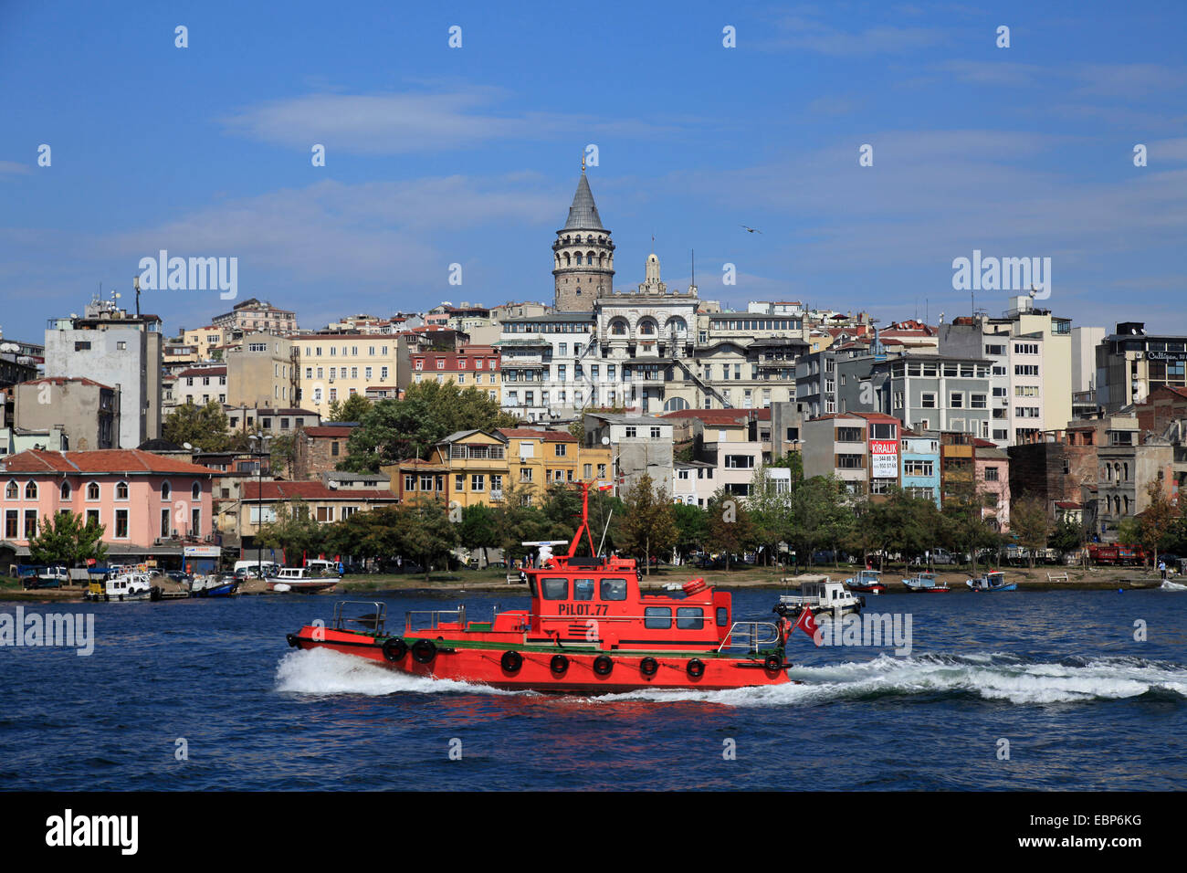 District d'Istanbul sur le Bosphore avec la tour de Galata, la Turquie, Istanbul, Beyoglu Banque D'Images