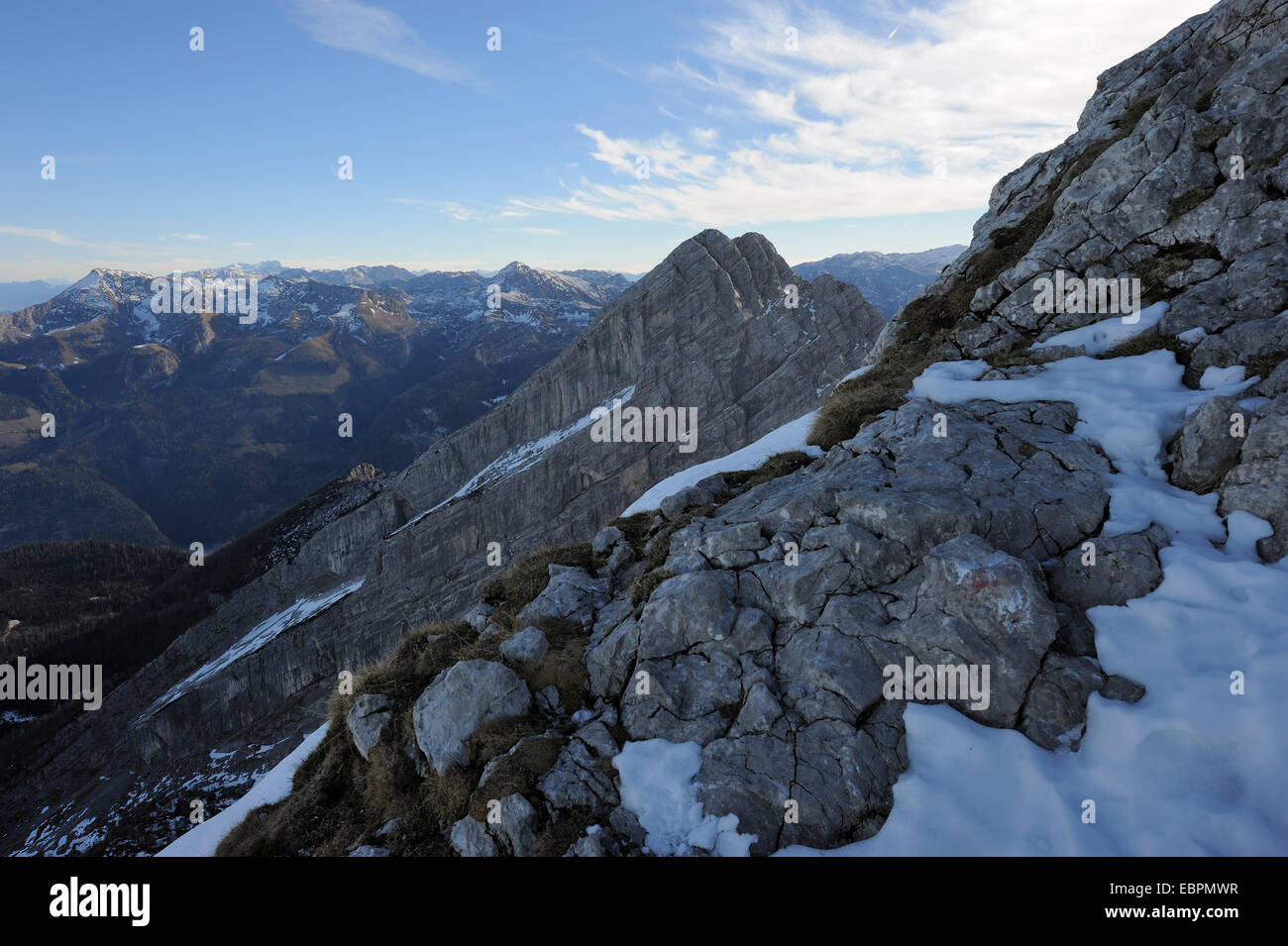 Point de vue des petites Watzmann ou femme Watzmann du sentier de Watzmann Hocheck, Ramsau, Berchtesgaden, Allemagne Banque D'Images