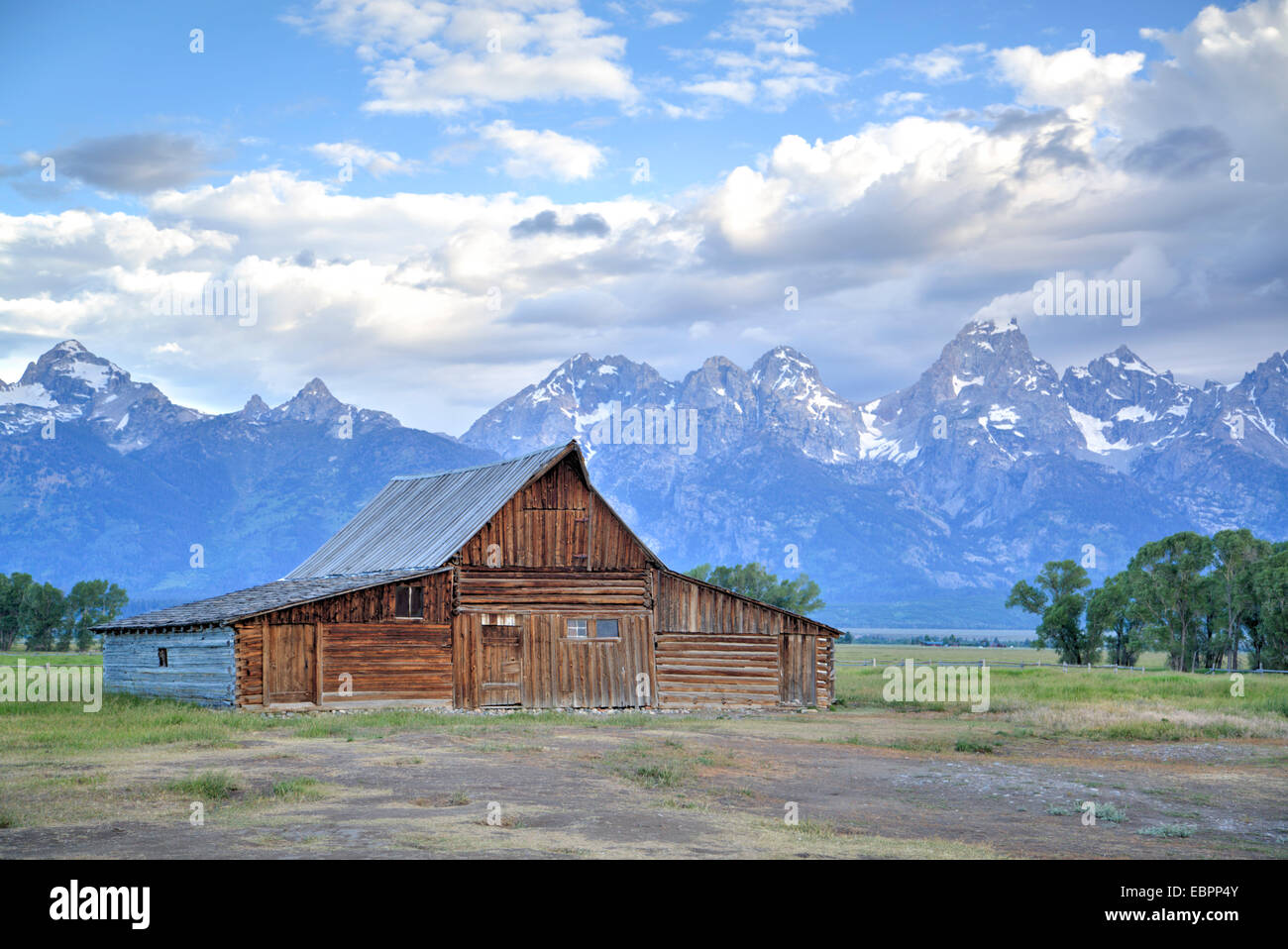 T. A. Moulton Homestead, grange, Mormon Row, Grand Teton National Park, États-Unis d'Amérique, Amérique du Nord Banque D'Images