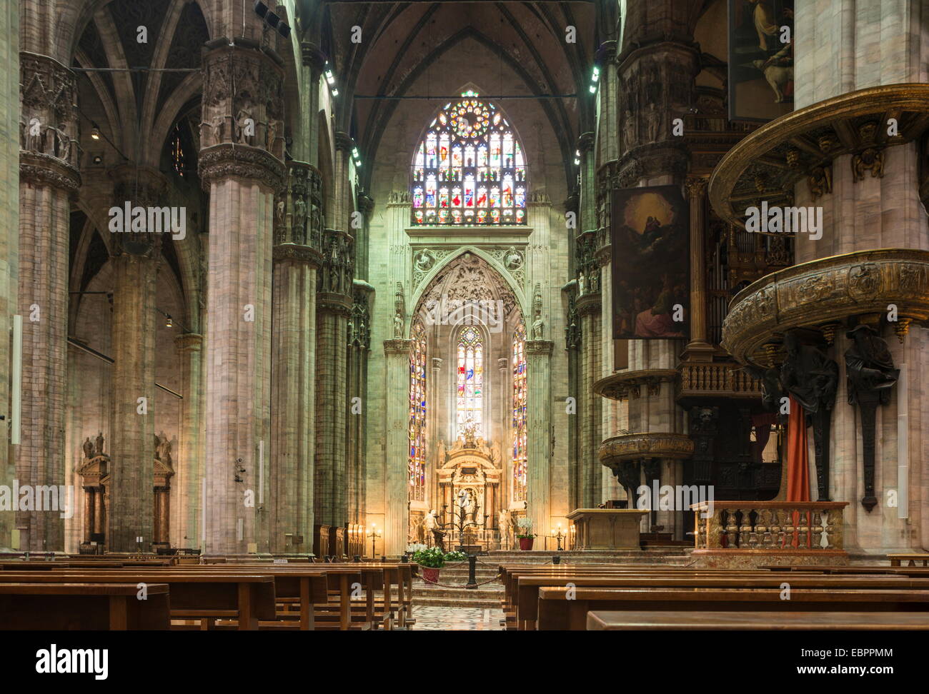 Intérieur de la cathédrale de Milan, Piazza Duomo, Milan, Lombardie, Italie, Europe Banque D'Images
