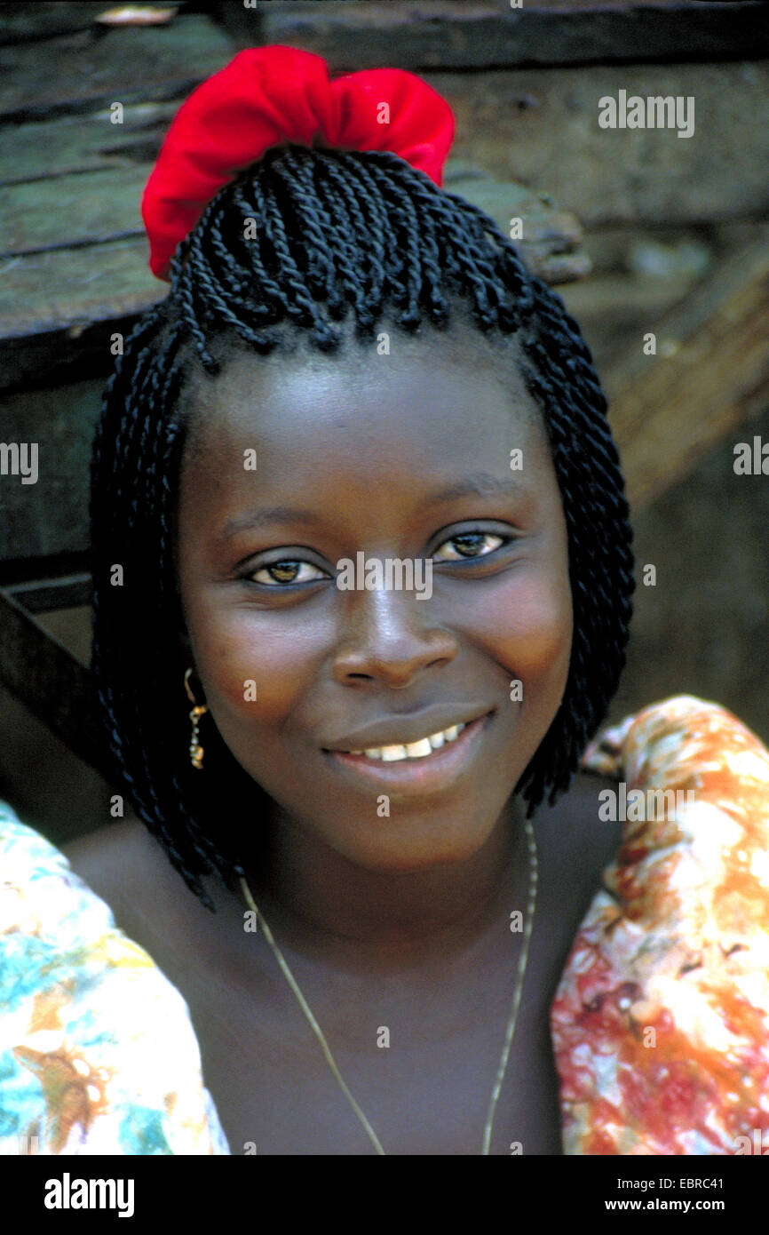 Portrait d'une jolie jeune africain, la Côte d'Ivoire Banque D'Images