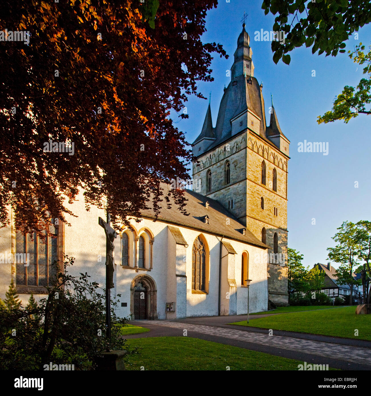 Église Sankt Petrus et Andreas à Brilon, Allemagne, Rhénanie du Nord-Westphalie, Brilon Banque D'Images