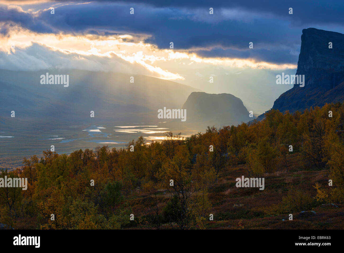 L'humeur du soir à Rapadalen en automne, la Suède, la Laponie, Sarek National Park Banque D'Images