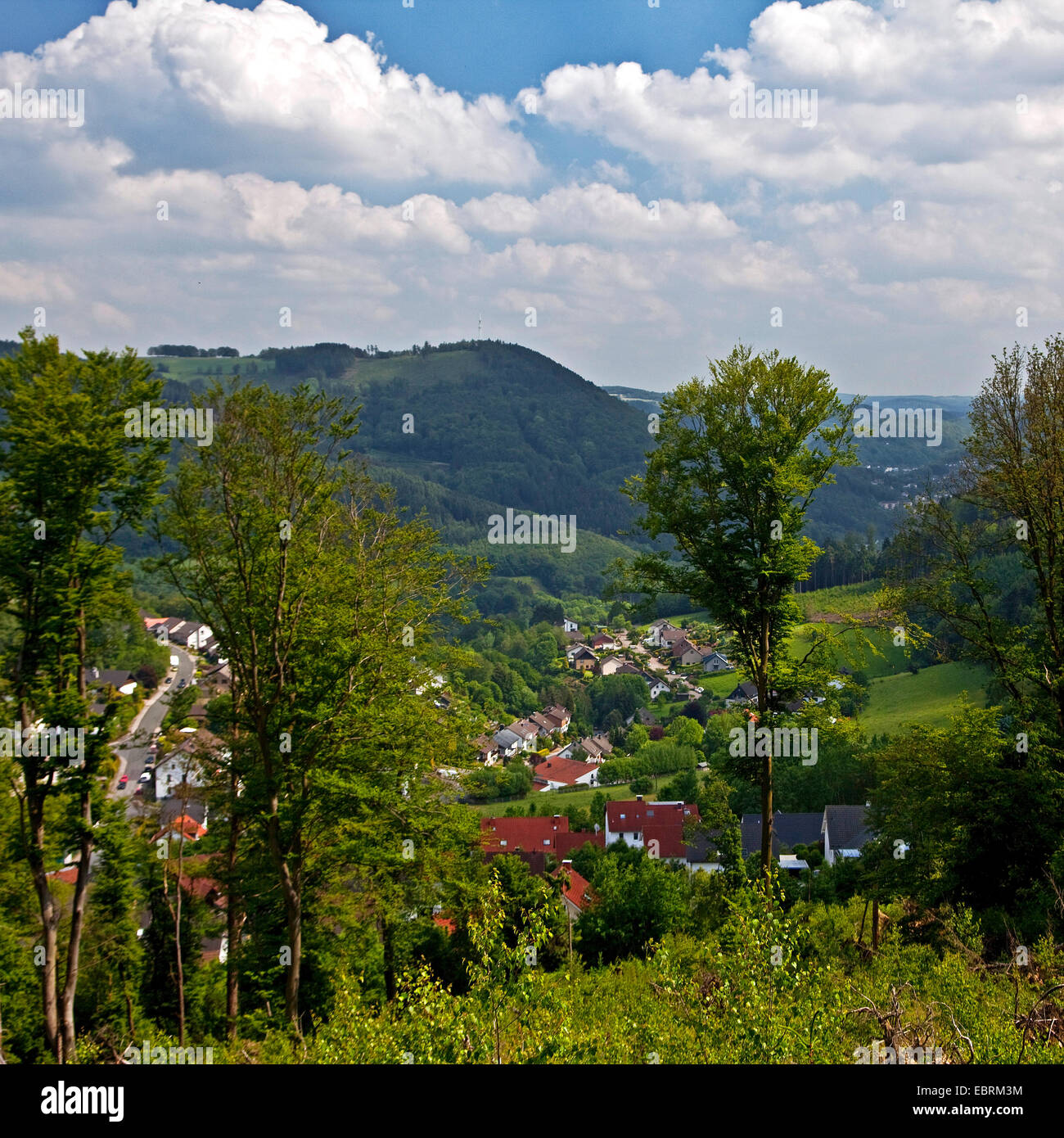 Vue sur une partie de la ville Nachrodt Nachrodt-Wiblingwerde , l'Allemagne, en Rhénanie du Nord-Westphalie, Rhénanie-Palatinat, Nachrodt Wiblingwerde Banque D'Images