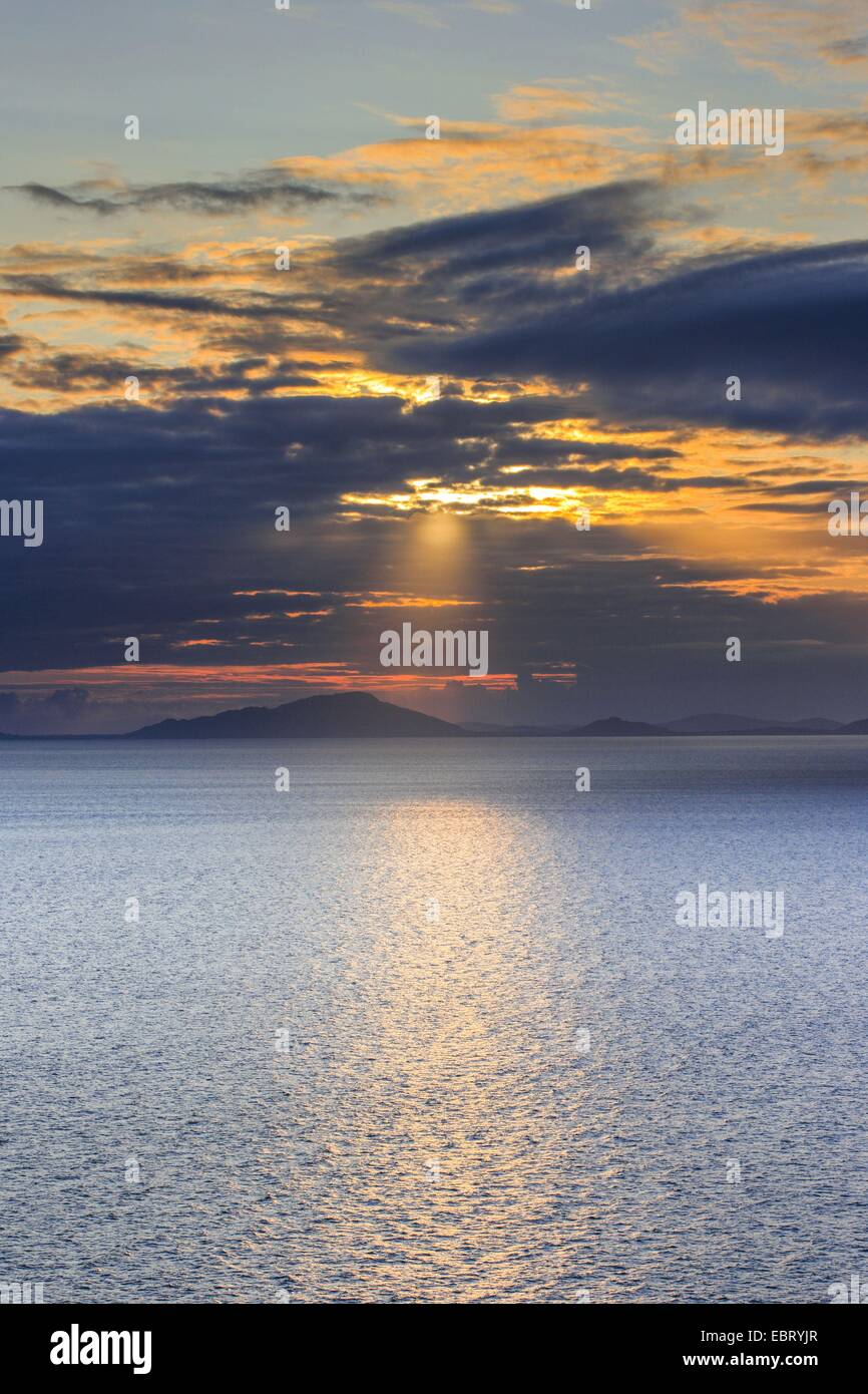 Coucher de soleil sur les îles Hébrides, Royaume-Uni, Ecosse, île de Skye Banque D'Images