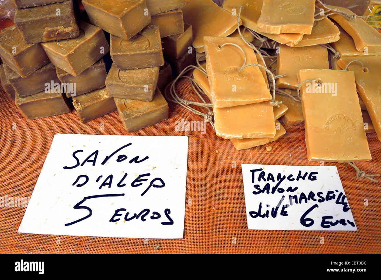Les savons pour la vente sur le marché dans la ville de Nice, France, Alpes Maritimes, Nice Banque D'Images