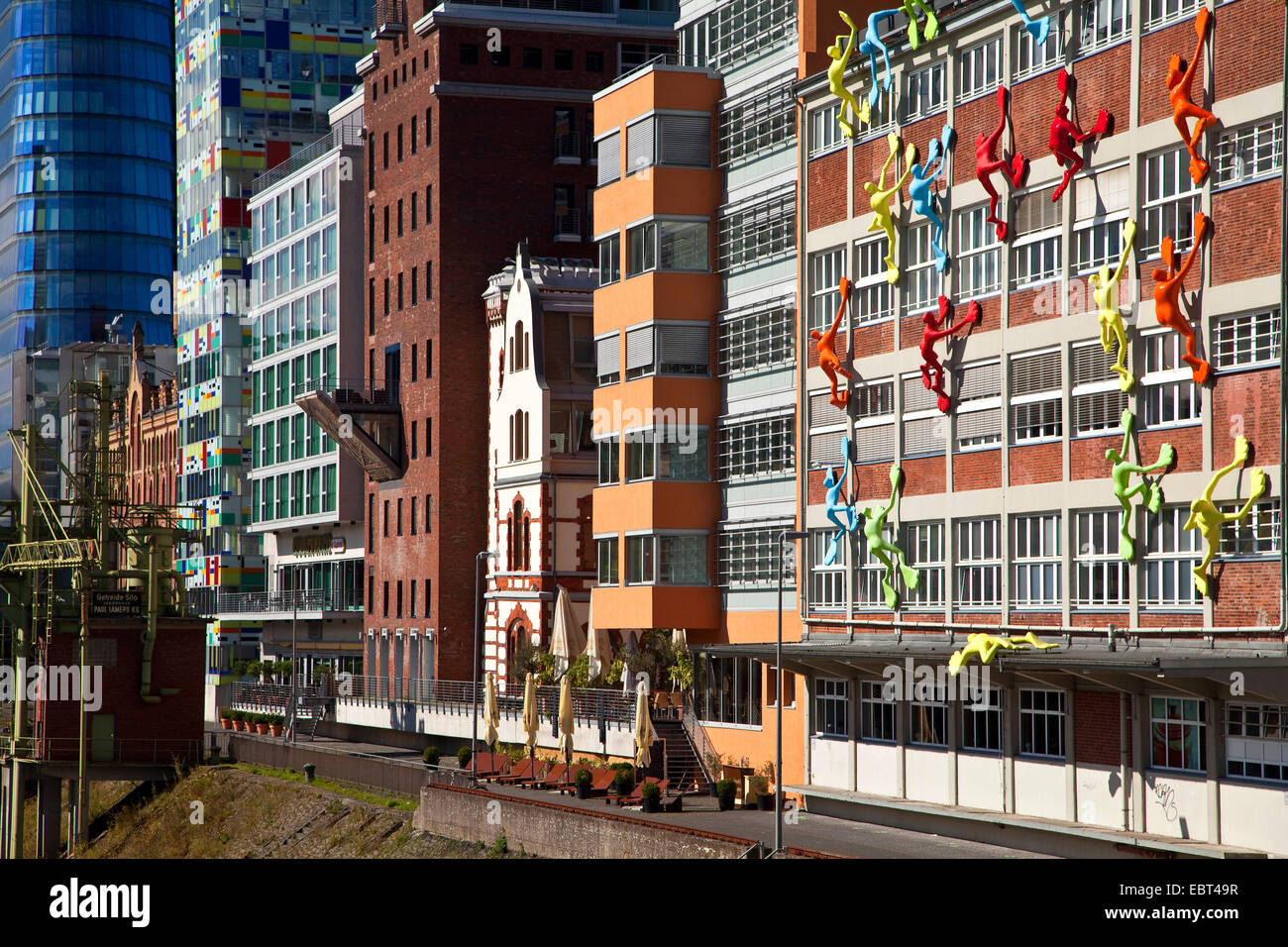 Différentes façades de bâtiments de bureaux dans le port des médias, de l'Allemagne, en Rhénanie du Nord-Westphalie, Duesseldorf Banque D'Images