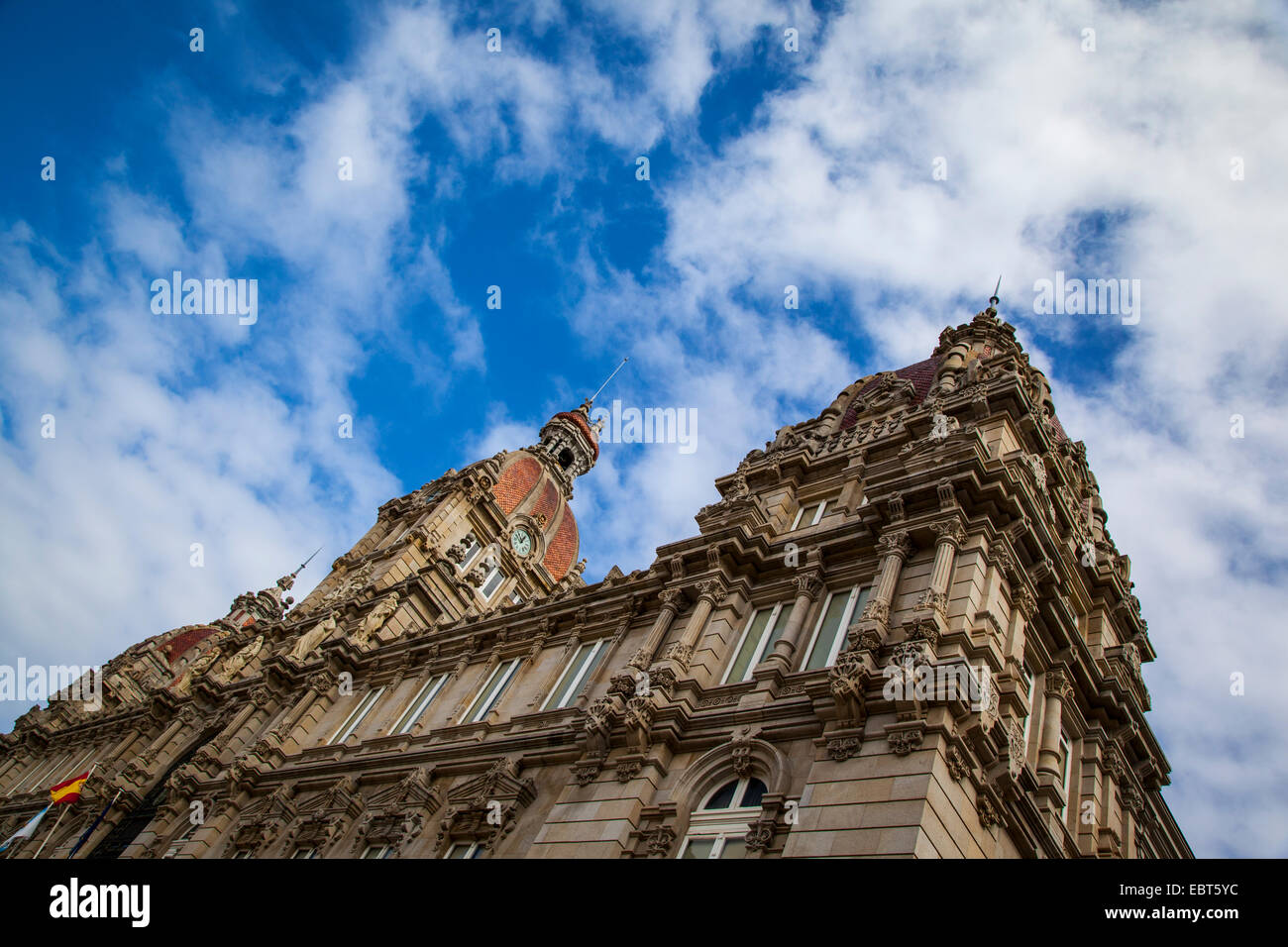 A Coruna Hôtel de ville situé sur la place Maria Pita en Galice, Espagne. Banque D'Images
