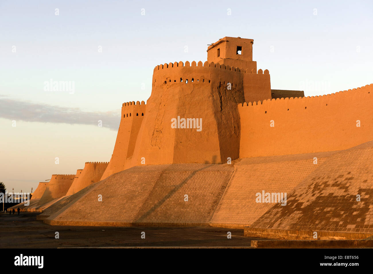 Mur de la ville de la ville hitoric Ichan Qala, Chiwa, l'Ouzbékistan, en Asie Banque D'Images
