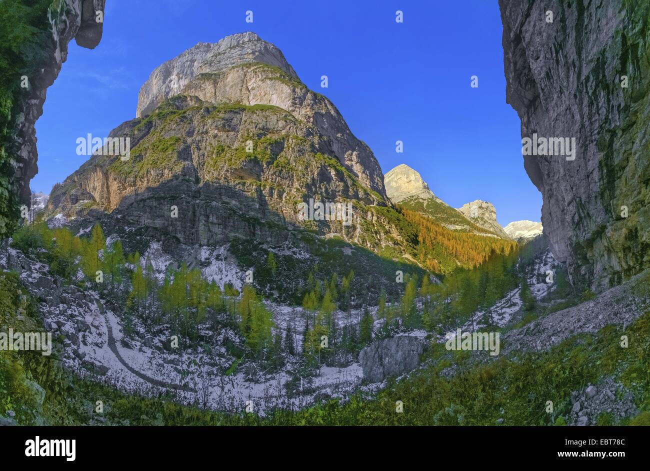 Vue depuis la vallée de Travenanzes à Mont Vallon Bianco, Germany, Ampezzo Dolomites Banque D'Images