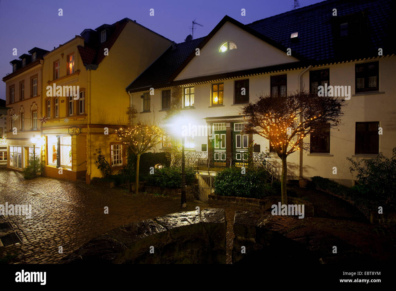 Vieille ville de Luedenscheid dans la soirée, l'Allemagne, en Rhénanie du Nord-Westphalie, Rhénanie-Palatinat, Luedenscheid Banque D'Images