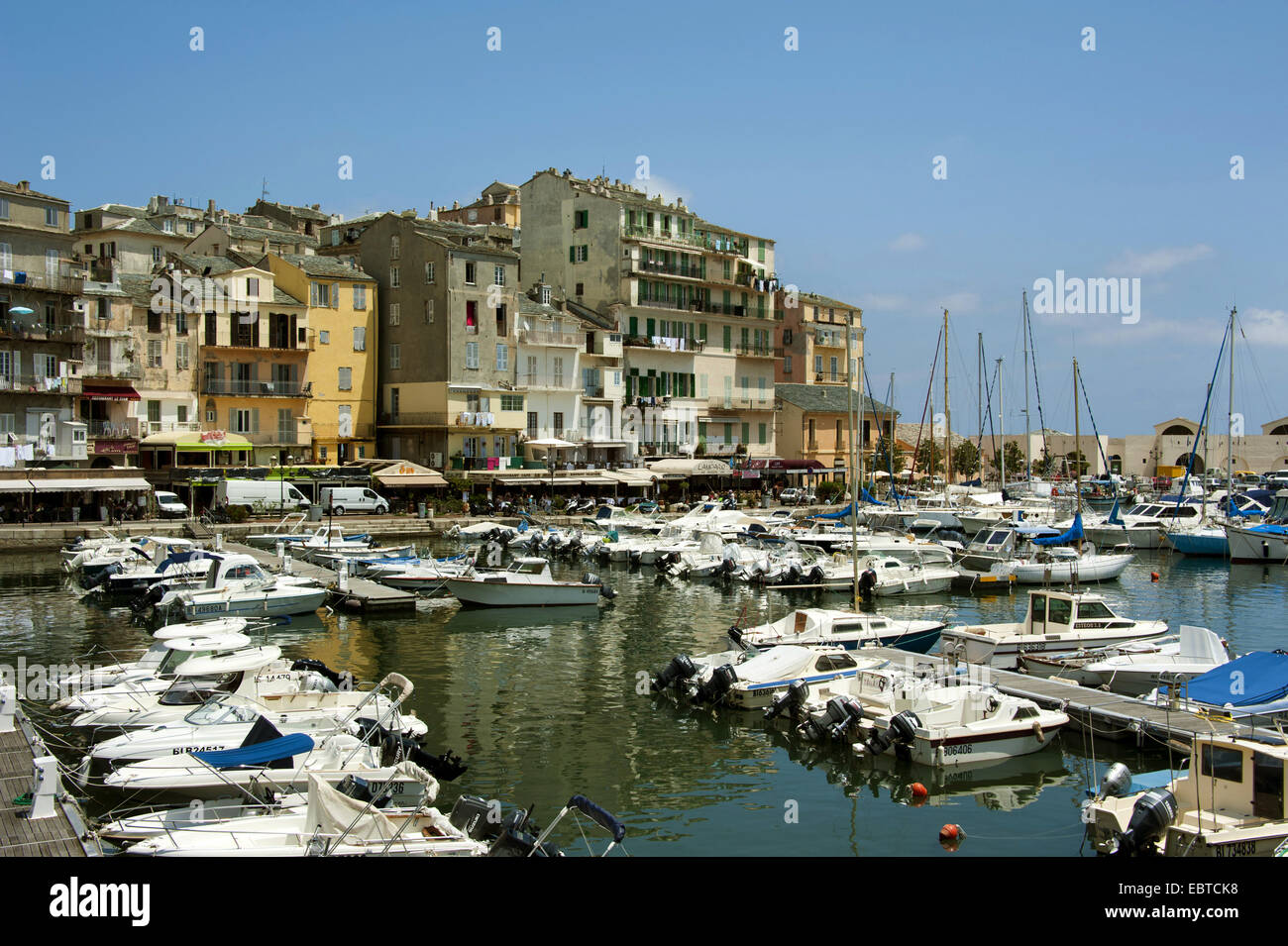Port et vieille ville, France, Corse, Bastia Banque D'Images