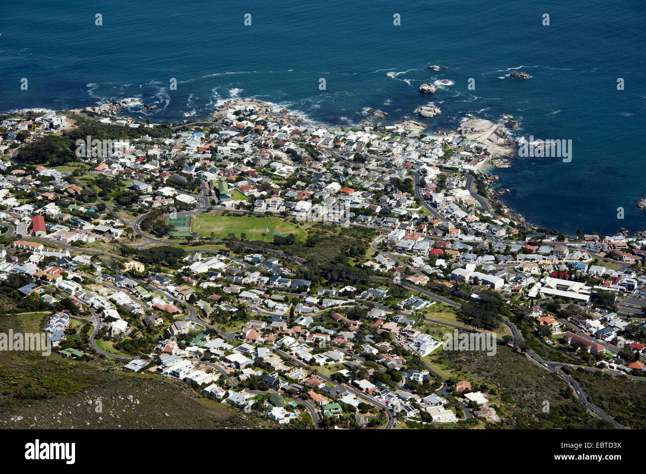 Vue depuis la montagne de la table à Bakoven, Afrique du Sud, Western Cape, Cape Town Banque D'Images