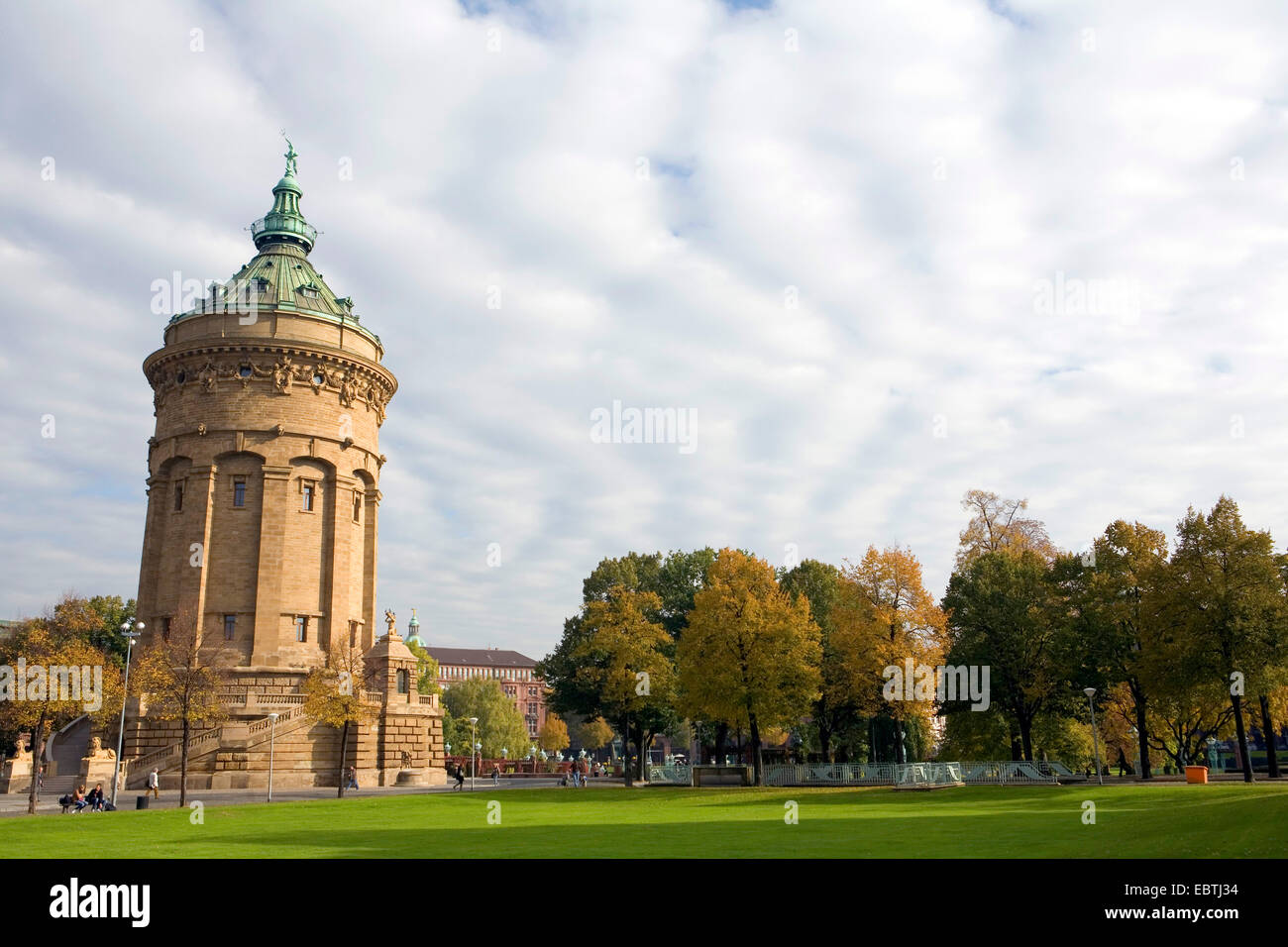 Tour de l'eau dans l'Augustaanlage, Allemagne, Bade-Wurtemberg, Mannheim Banque D'Images