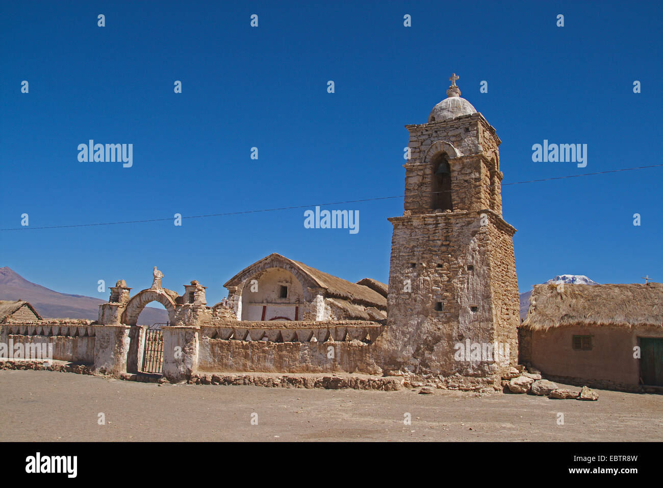 Église de village, Sajama Bolivie Andes, Banque D'Images