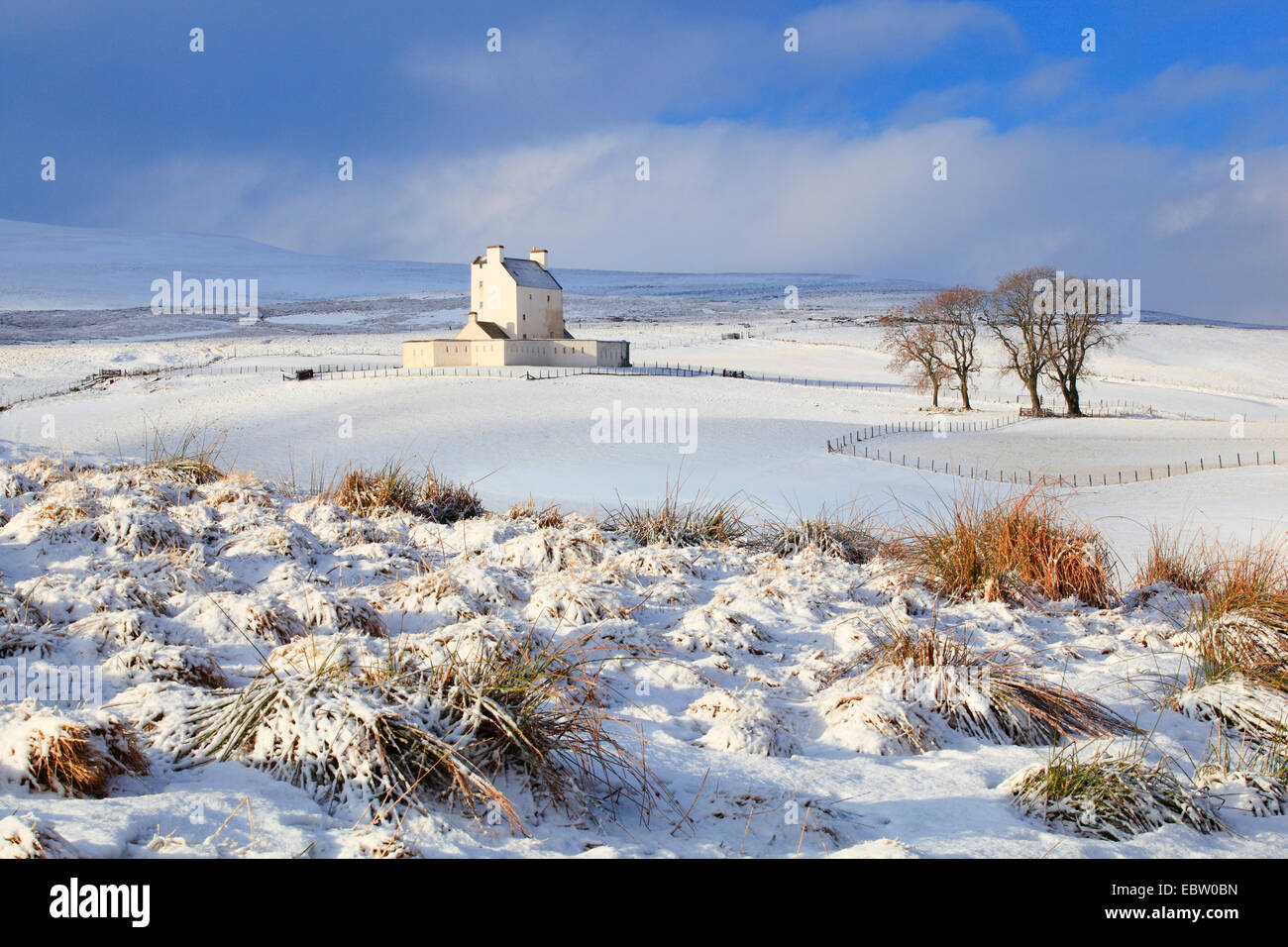 Corgarff Castle dans la neige, le Royaume-Uni, l'Écosse, le Parc National de Cairngorms, Corgarff Banque D'Images