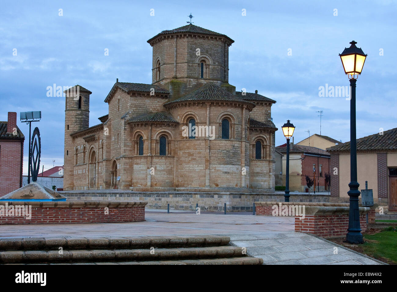 Eglise de San MartÝn romane dans la matinée, l'Espagne, Le¾n Kastilien und, Palencia, Fromista Banque D'Images