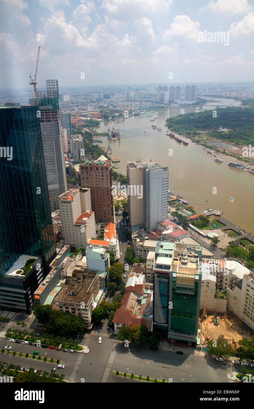 La rivière Saigon et Ho Chi Minh Ville, Vietnam. Banque D'Images