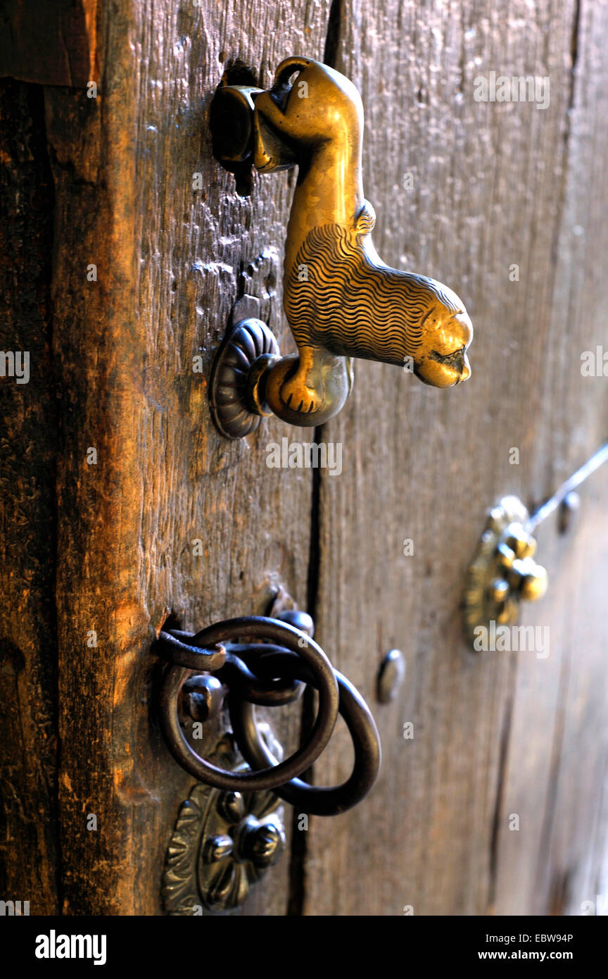Poignée de porte d'une vieille porte, Guatemala, Antigua Banque D'Images