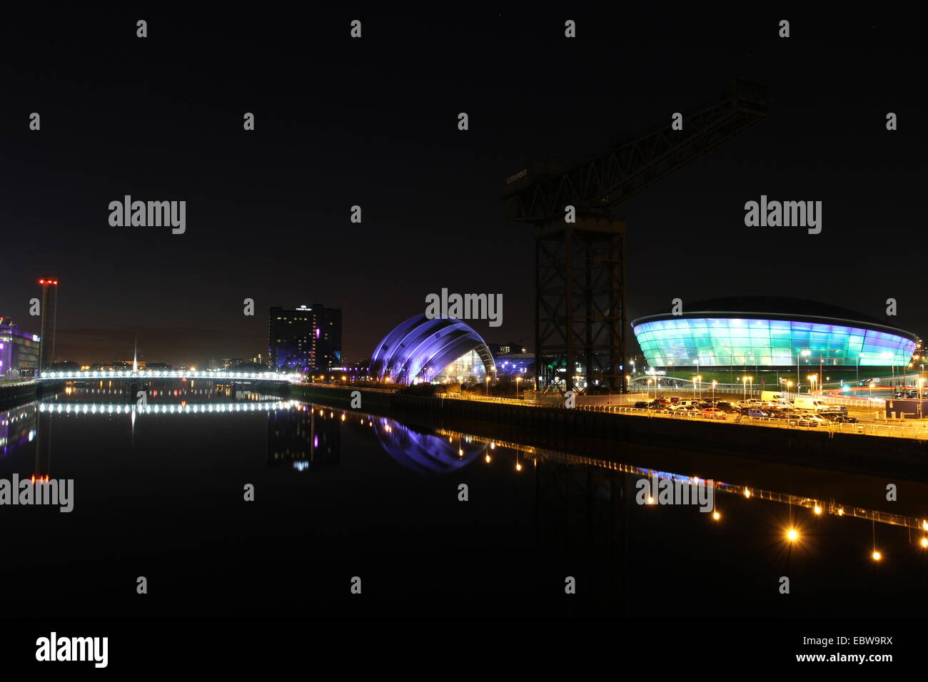 Le tatou, l'Hydro et cloches Bridge Glasgow Décembre 2014 Banque D'Images