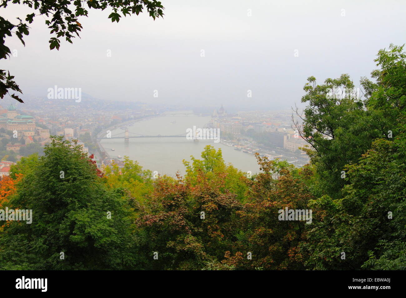 La ville de Budapest, le Danube (Duna) River l'automne (automne) , Budapest, Hongrie, Magyar Banque D'Images