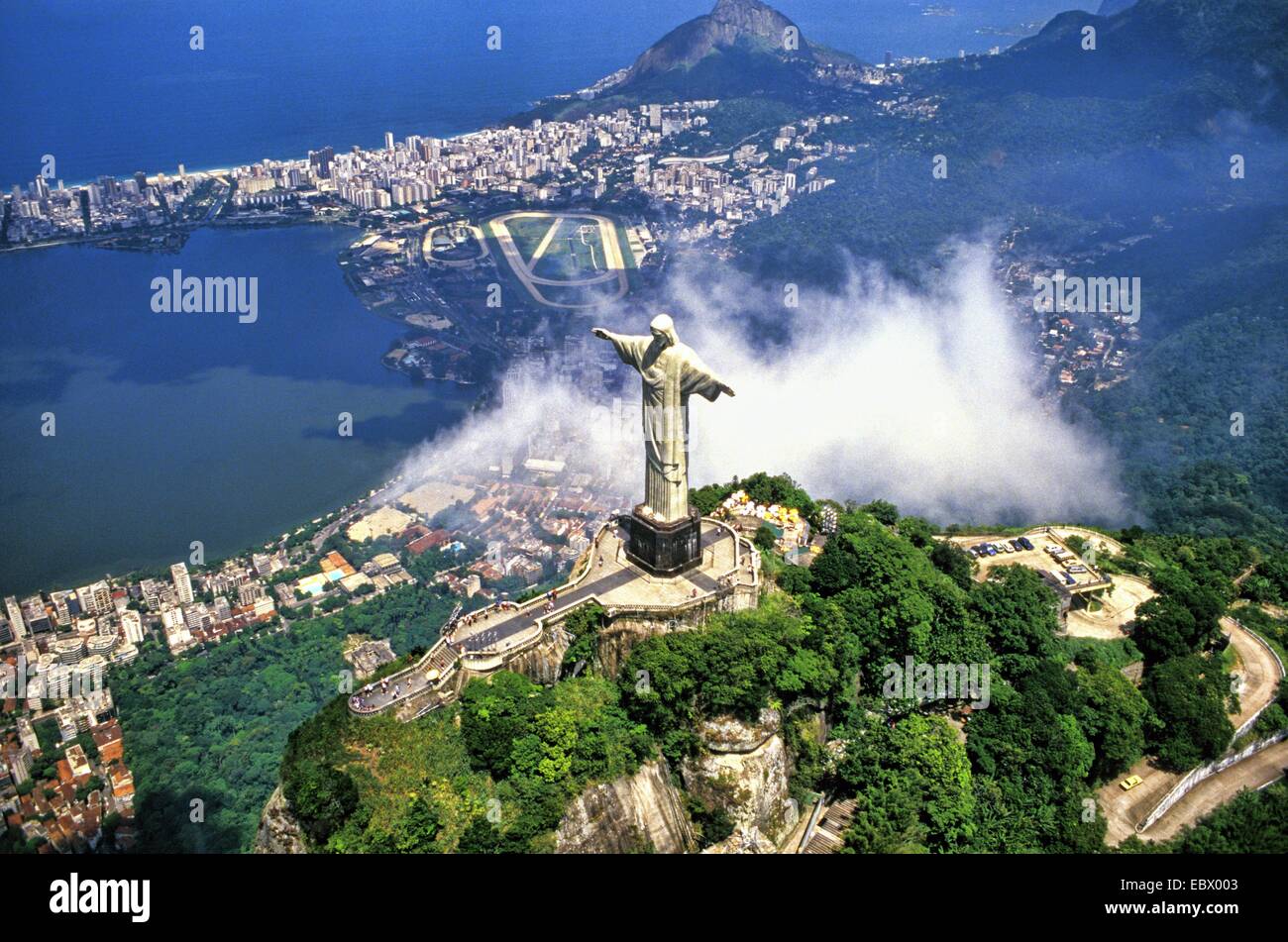 Photo aérienne de la Statue du Christ du Corcovado, Rio de Janeiro, Brésil Banque D'Images