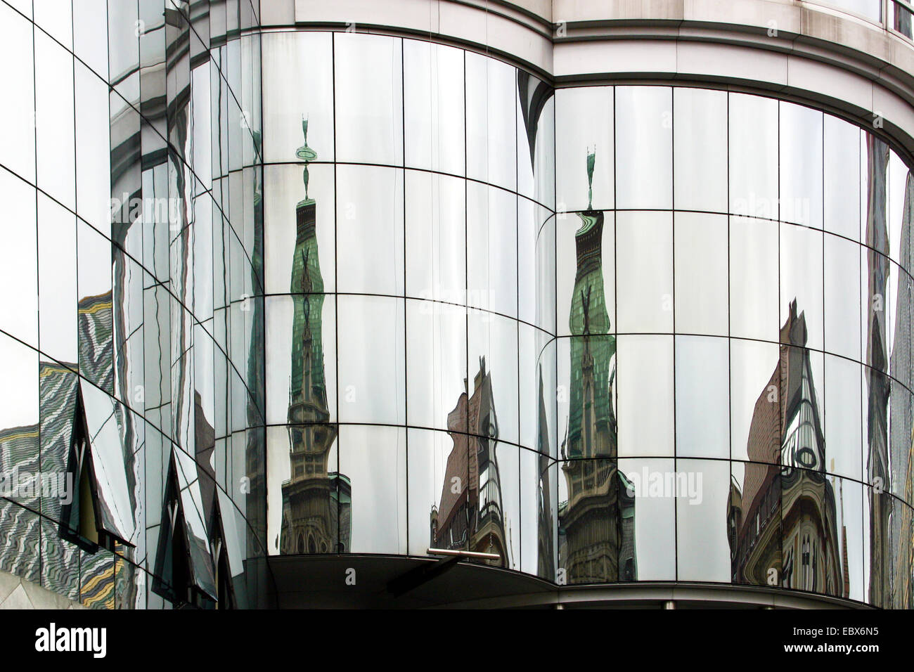 Dans la maison reflecions Haas à Stephansplatz, l'Autriche, Vienne Banque D'Images