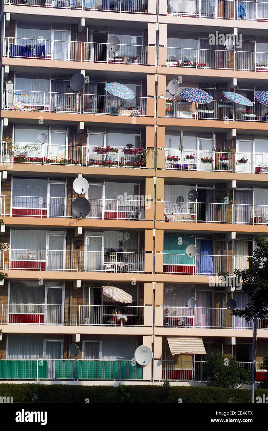 Un balcon d'une maison Banque D'Images