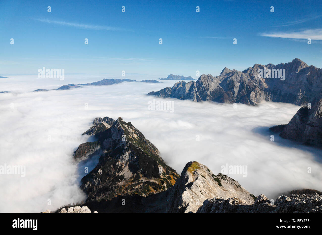 La Slovénie Alpes, vue de nuages couverts Kranjska Gora Banque D'Images