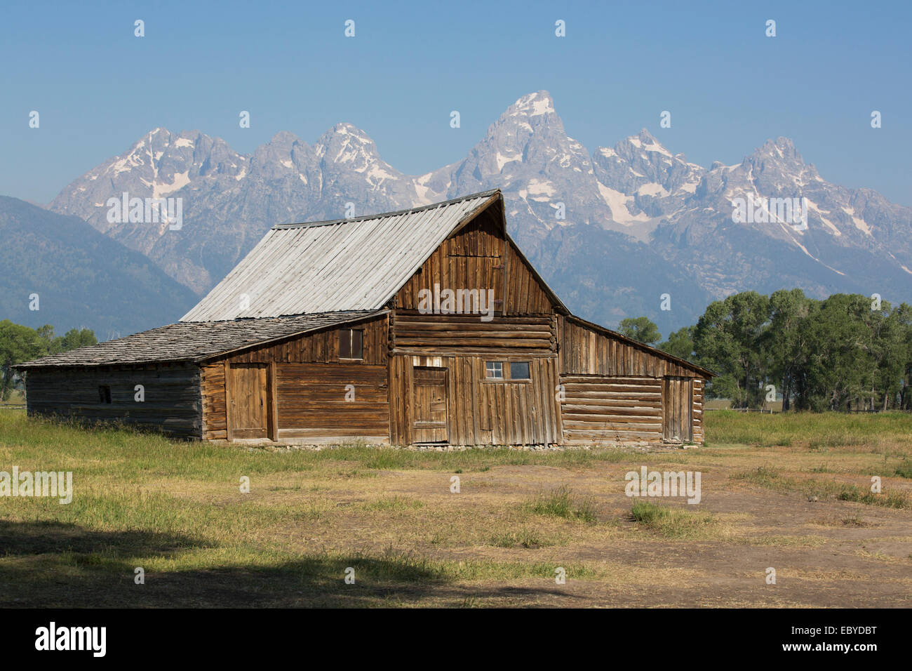 USA, Wyoming, Grand Teton National Park, Morman rangée, T. A. Moulton Homestead, date de 1890, une grange Banque D'Images