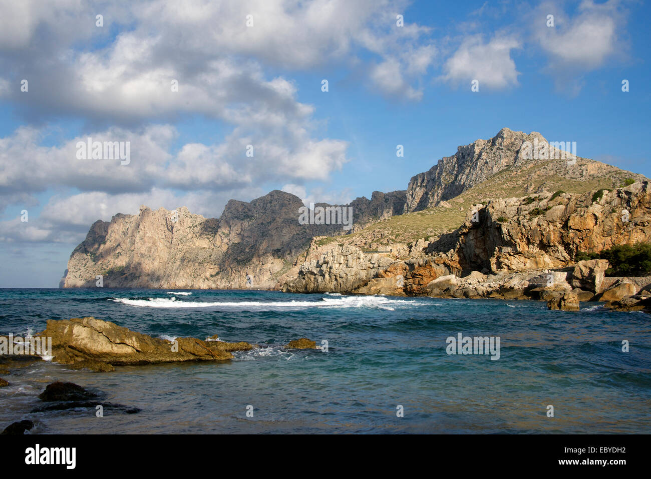 Cap de Formentor à partir de la Cala San Vicente Majorque Espagne Banque D'Images