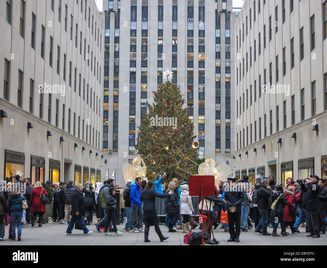 L'arbre de Noël du Rockefeller Center, NEW YORK, USA Banque D'Images