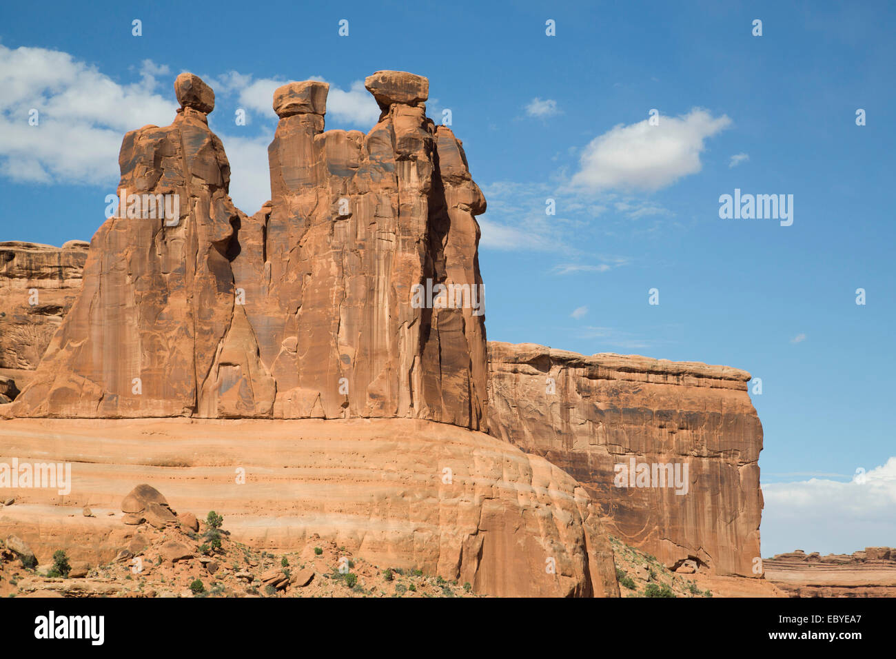 USA, Utah, Arches National Park, trois commères Banque D'Images
