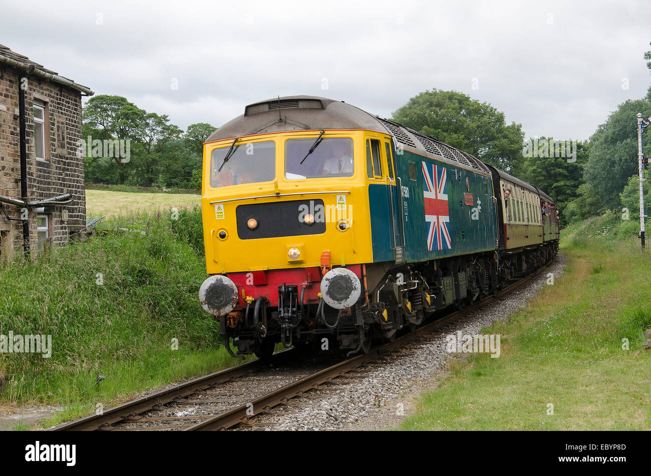 Sur l'unité diesel patrimoine east lancashire railway approchant pli Townsend Banque D'Images