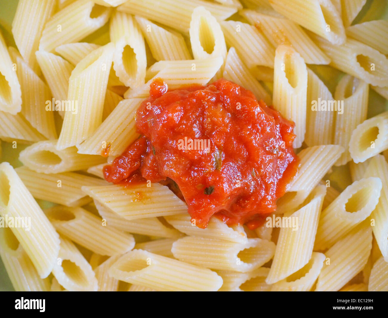 Les pâtes italiennes al pomodoro sens tomate végétarienne de l'Italie Banque D'Images