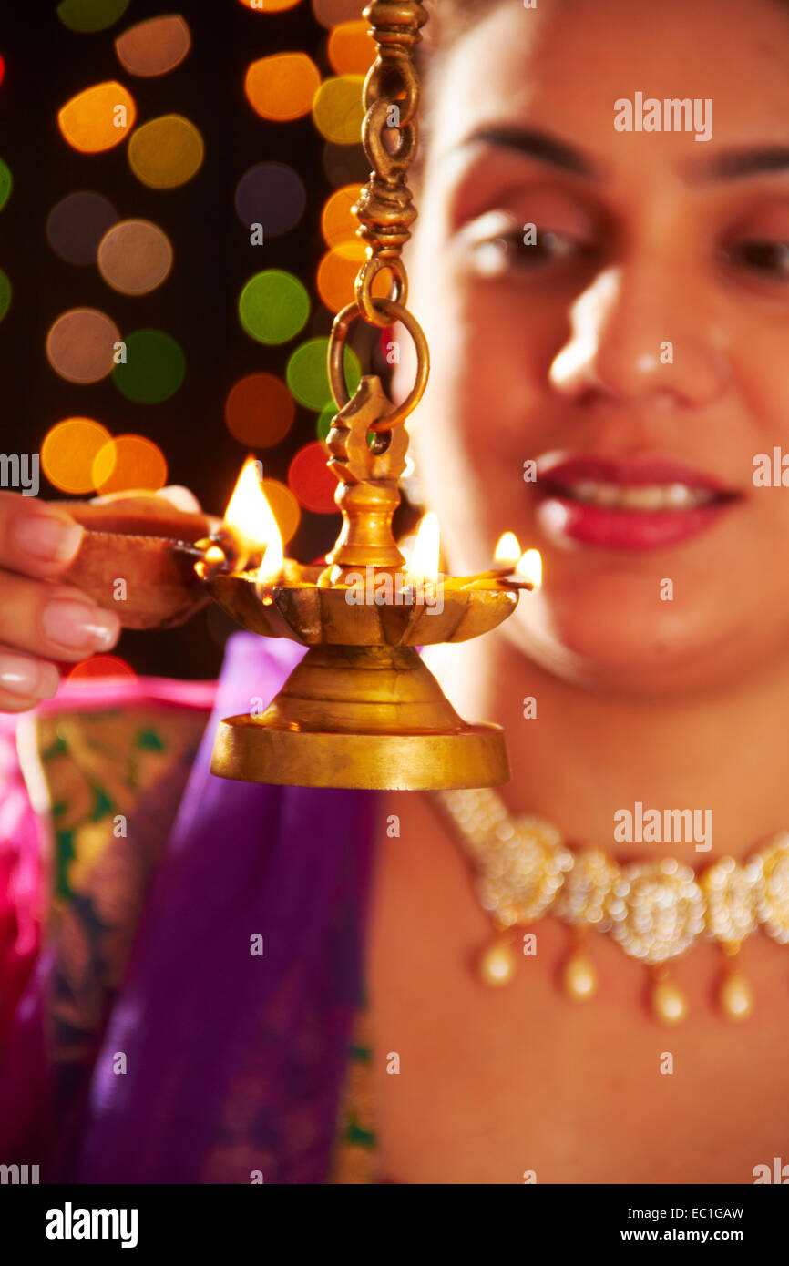 Diwali Festival dame indienne culte Banque D'Images