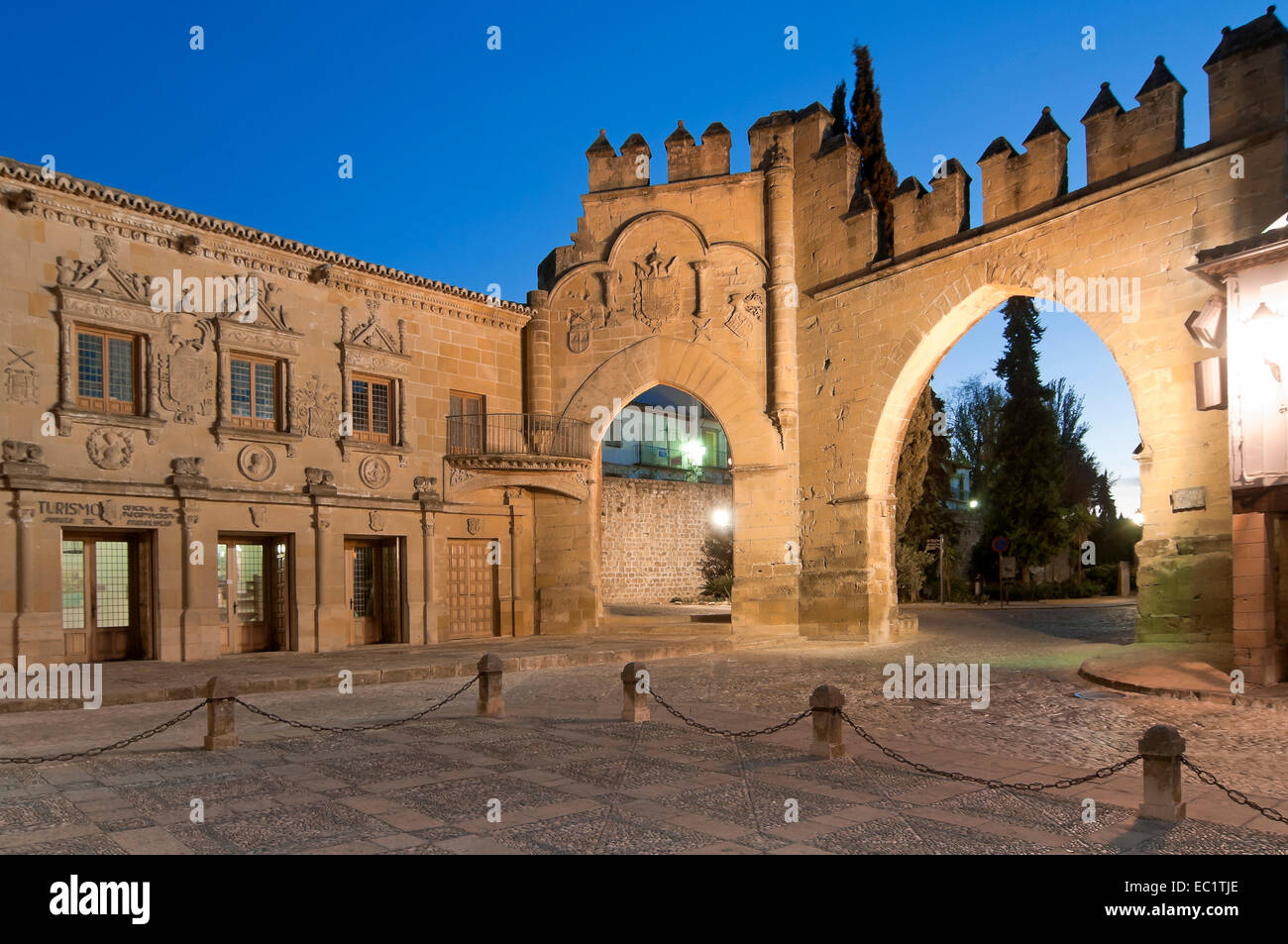 Jaen et porte de passage de Villalar, xvie siècle, Baeza, Jaen province, région d'Andalousie, Espagne, Europe Banque D'Images