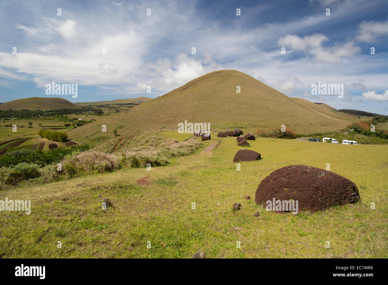 Le Chili, l'île de Pâques ou Rapa Nui. Puna Pau, Rapa Nui NP, l'UNESCO. Le cratère volcanique où la carrière de scories rouges est trouvé. Banque D'Images