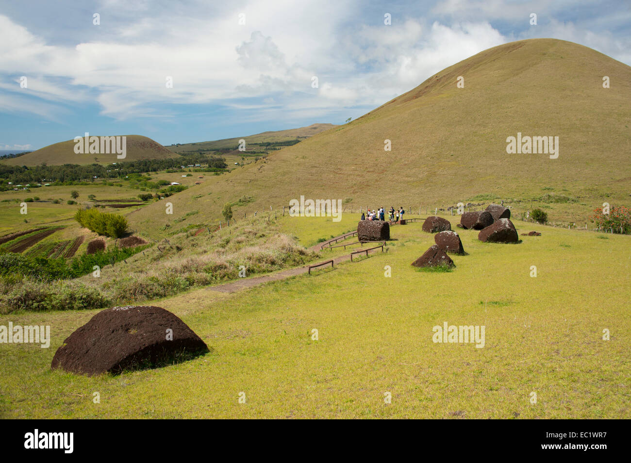 Le Chili, l'île de Pâques ou Rapa Nui. Puna Pau, Rapa Nui NP, l'UNESCO. Le cratère volcanique où la carrière de scories rouges est trouvé. Banque D'Images