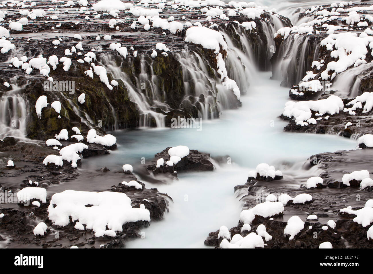 Bruarfoss en hiver, rivière Brúará, Région du Sud, Islande Banque D'Images