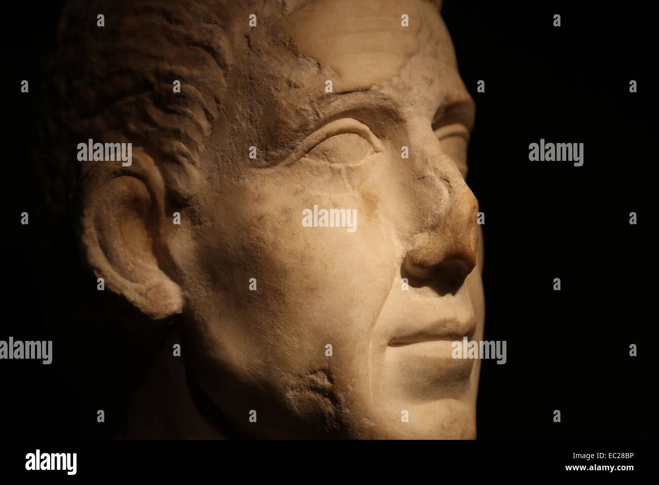 L'art romain portrait funéraire.1c. AD. Fouilles de l'enceinte romaine de Barcino (Barcelone) maintenant. Musée d'histoire de la ville de Barcelone Banque D'Images