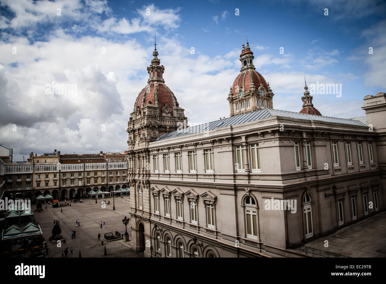 A Coruna Hôtel de ville situé sur la place Maria Pita en Galice, Espagne. Banque D'Images
