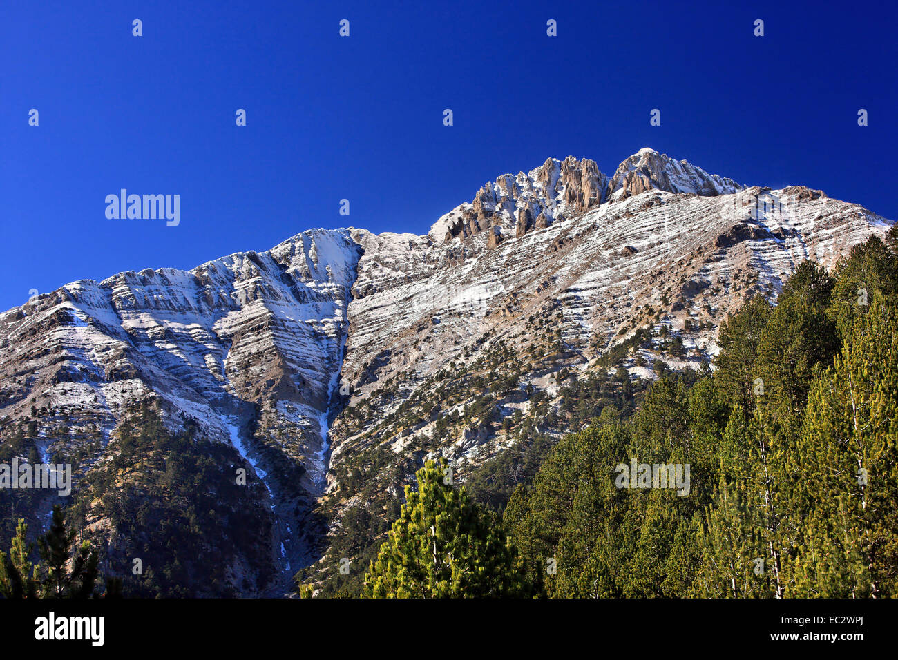 La Grèce c'est aussi élevé qu'il obtient ! Les sommets du Mont Olympe, 'accueil des dieux', Piérie, Macédoine, Grèce. Banque D'Images