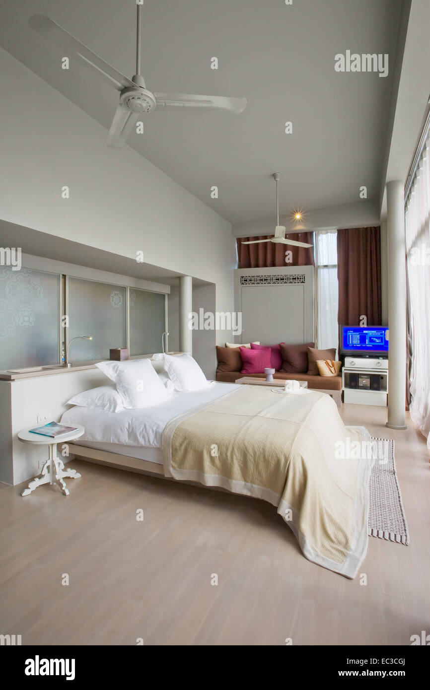 Vue panoramique de Nice chambre à coucher moderne élégant blanc Banque D'Images