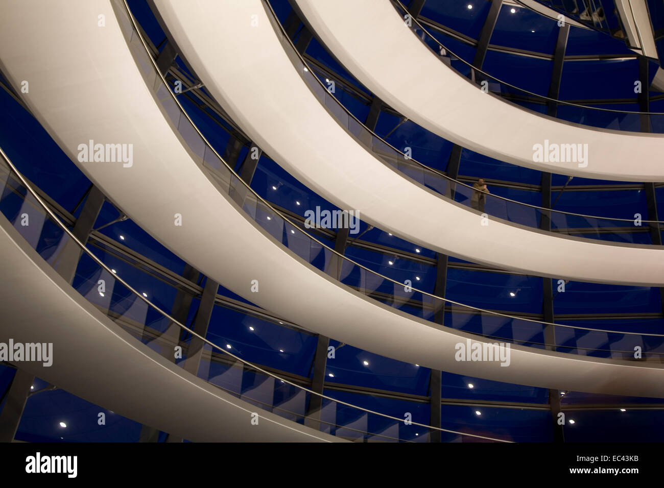 Coupole du Reichstag de Berlin, Allemagne Banque D'Images