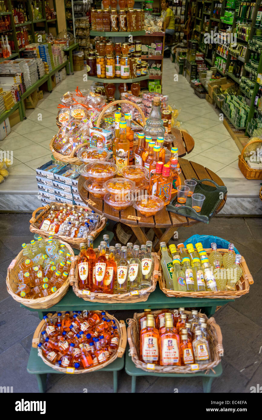 Kumquat liqueurs et gourmandises Korfu Vieille Ville Banque D'Images